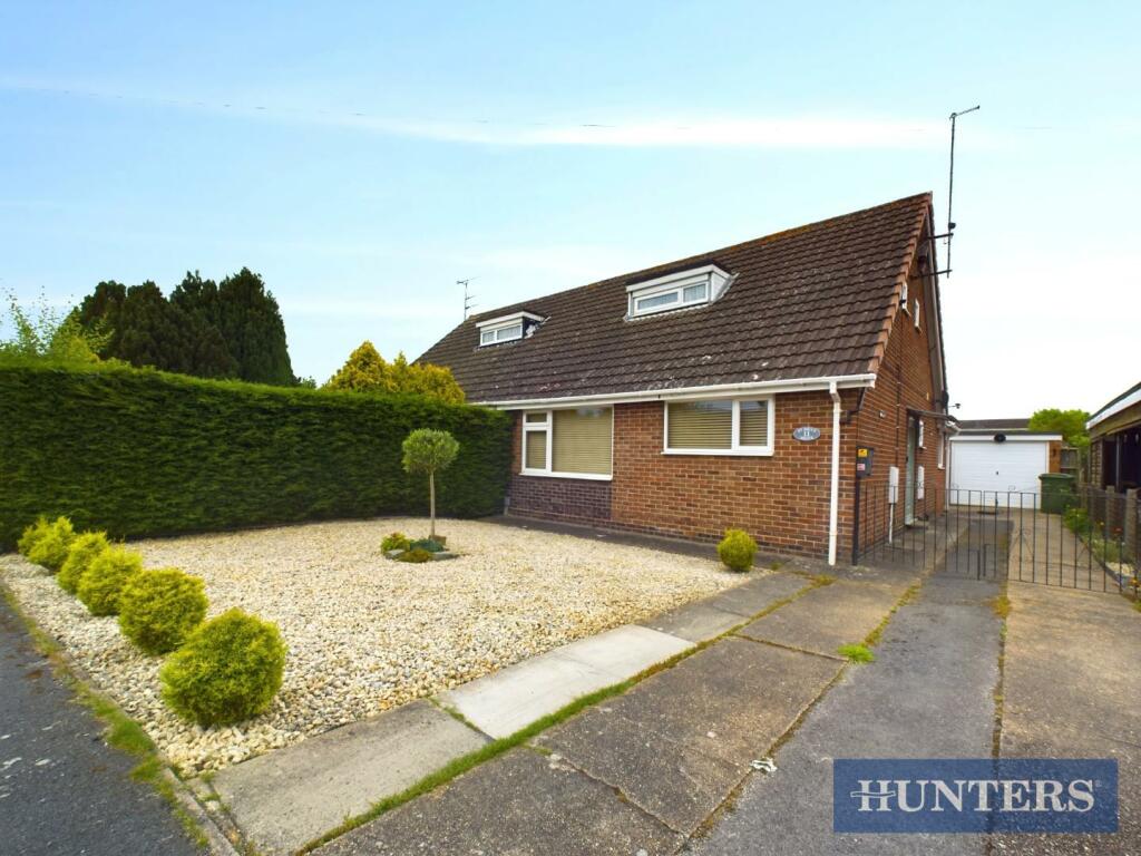 3 bedroom semidetached bungalow for sale in St. Pauls Drive, Tickton