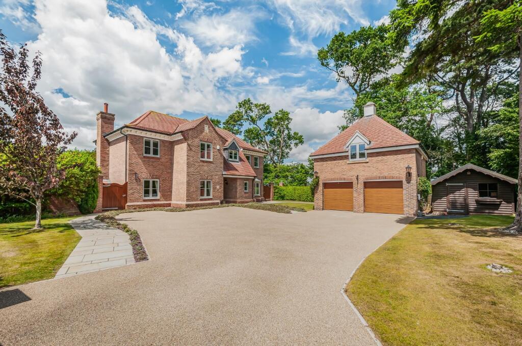 Main image of property: 6 Oak Tree Way, Brandesburton, Driffield