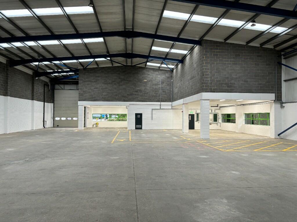 Additional property image - 5 The Spire Green Centre, Harlow, Essex, CM19 5TR