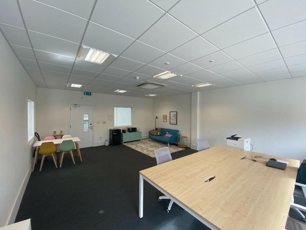 Additional property image - 5 M11 Business Link, Parsonage Lane, Stansted, Essex, CM24 8GF