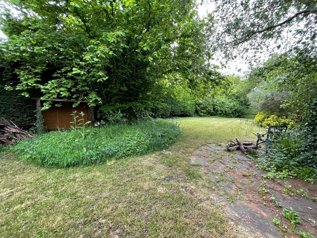 3 bedroom detached house for sale in High Street, Weston Underwood