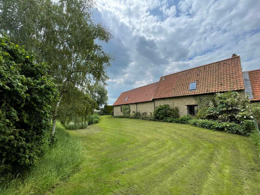 5 bedroom house for sale in Harrold Road, Lavendon, Olney