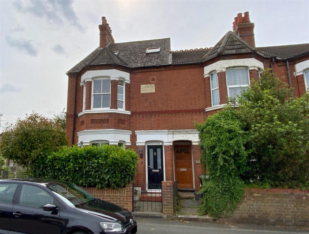 Main image of property: Cambridge Street, Wolverton, Milton Keynes