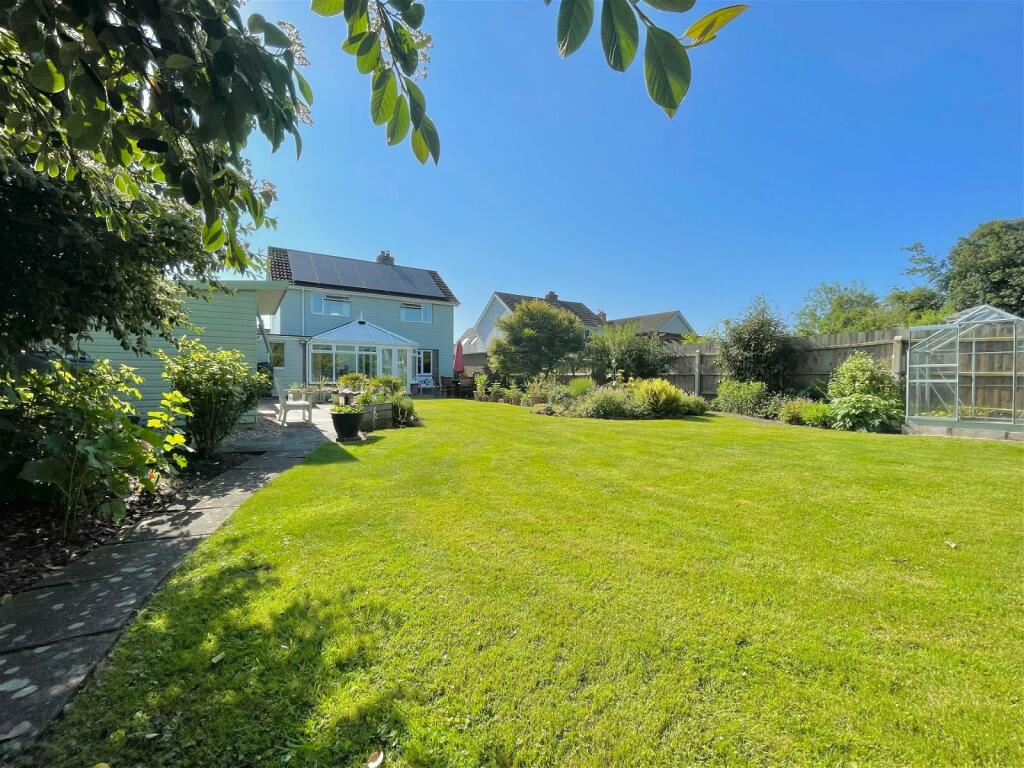 4 bedroom detached house for sale in Occold, IP23