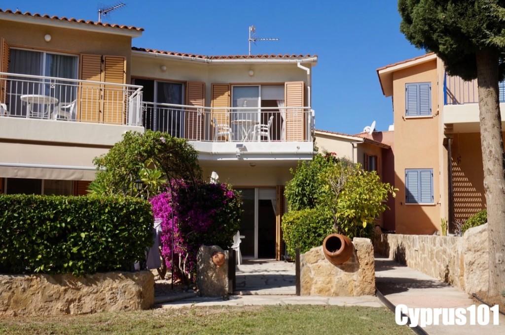 3 bedroom town house for sale in Kato Paphos, Paphos, Cyprus
