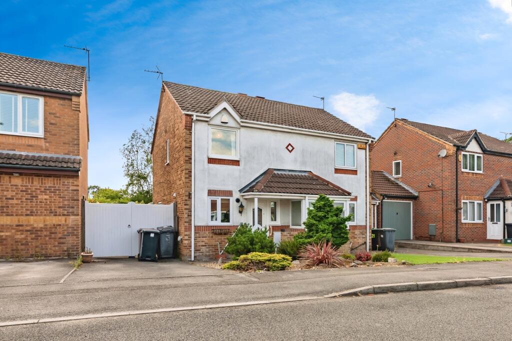 Main image of property: Lawrence Avenue, Colwick, Nottingham, Nottinghamshire, NG4