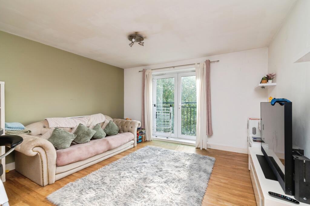 Main image of property: Midland Road, Carlton, Nottingham, Nottinghamshire, NG4