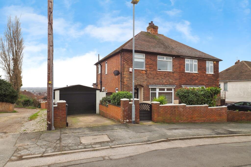 Main image of property: Besecar Avenue, Gedling, Nottingham, Nottinghamshire, NG4