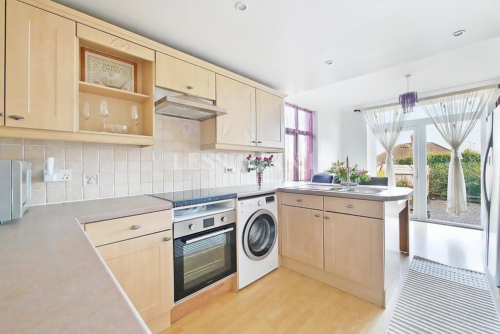 Main image of property: BANTS LANE - NN5