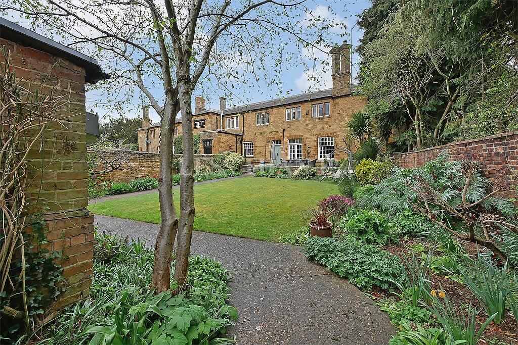Main image of property: CHURCH WALK - NN3