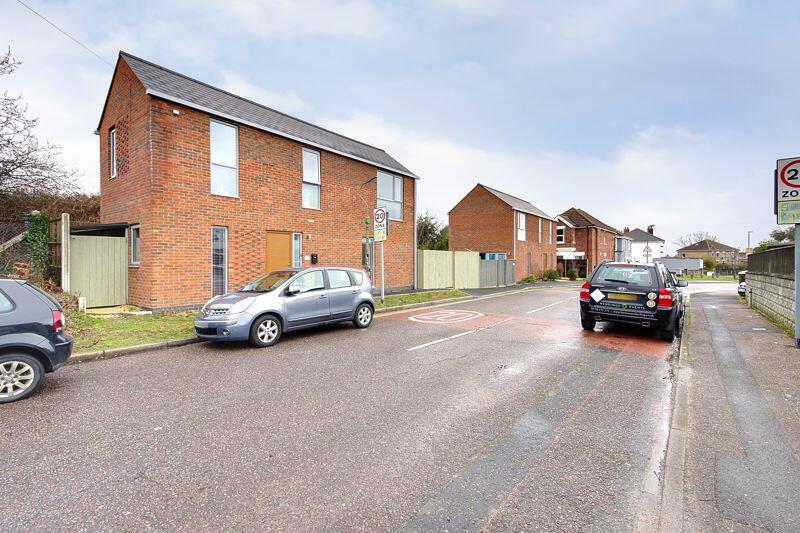 2 bedroom detached house for sale in The Sidings, Stourvale Road