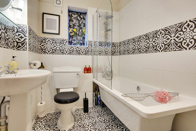 Additional property image - Character Flat, Meyrick Park, Bournemouth