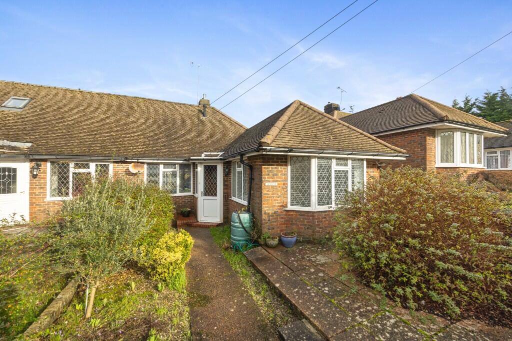 2 bedroom semidetached bungalow for sale in Patcham Old Village