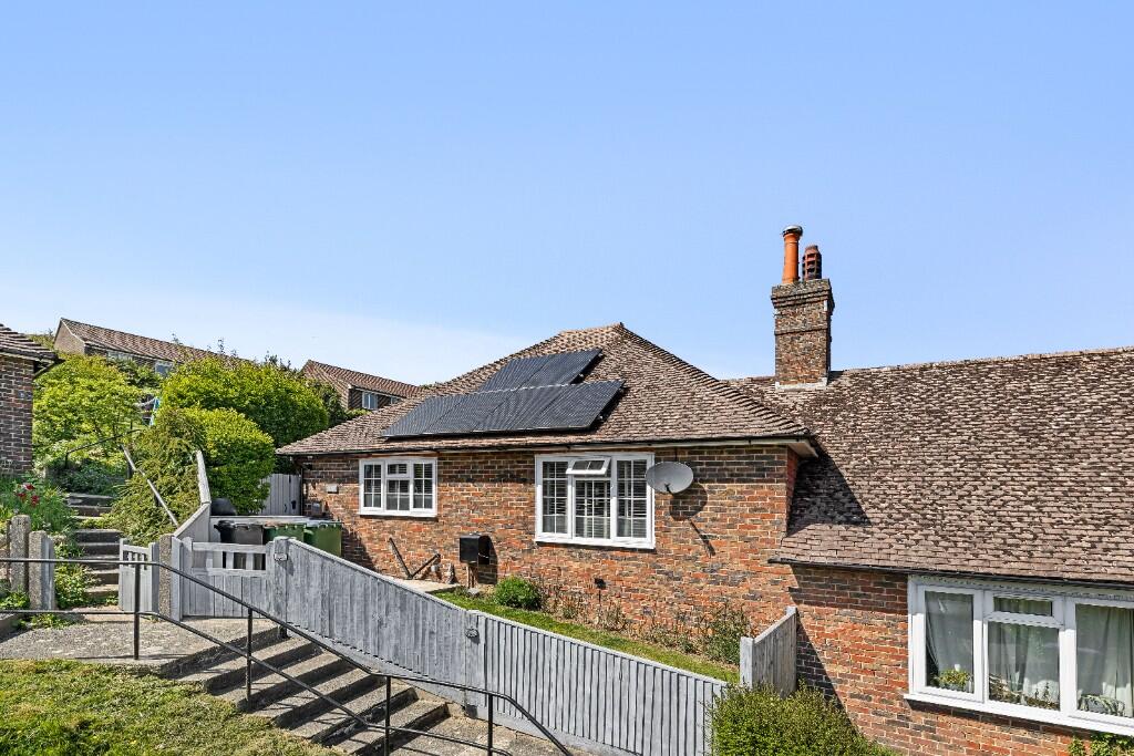 Main image of property: Southdown Close, Newhaven, East Sussex, BN9