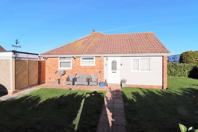 2 bedroom bungalow for sale in Rogate Road, Worthing, BN13