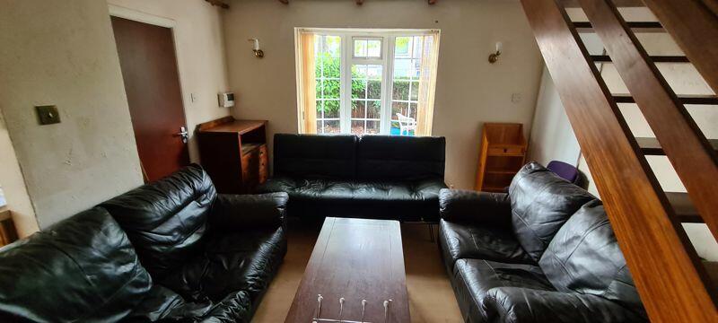 8 bedroom house share for rent in Priory Court, Nottingham, NG7
