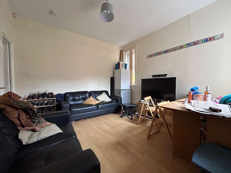 Main image of property: Johnson Road, Nottingham - 5 Beds 3 Showers