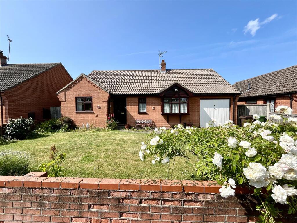 Main image of property: Baxter Close, Hingham