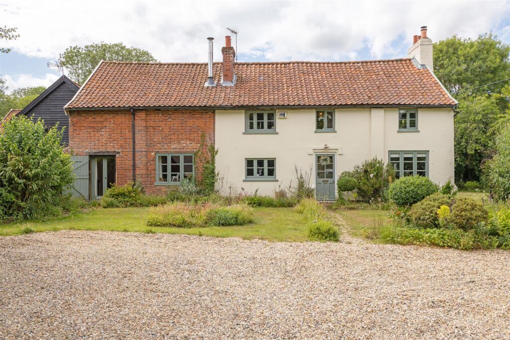 Main image of property: Reymerston