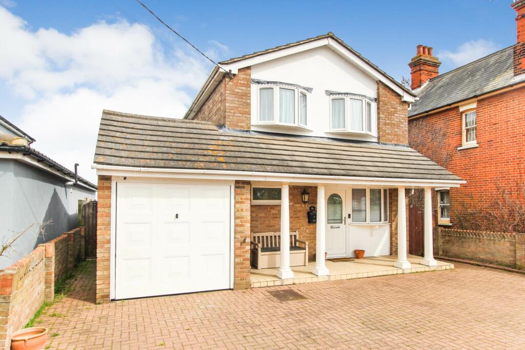 3 bedroom detached house for sale in North End, Southminster, CM0