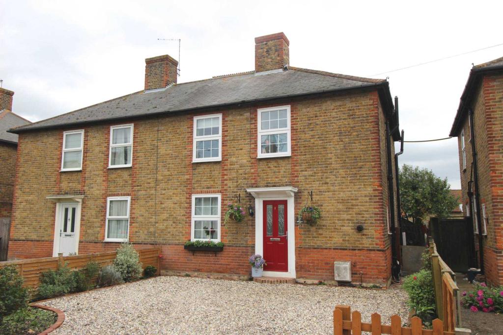 3 bedroom semidetached house for sale in Mill Road, Maldon, CM9