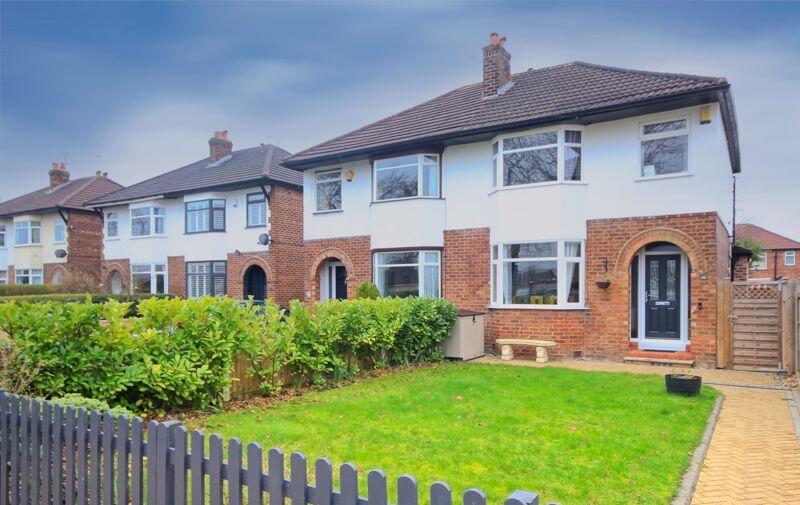 4 bedroom semi-detached house for sale in Chester Road, Chester, CH3