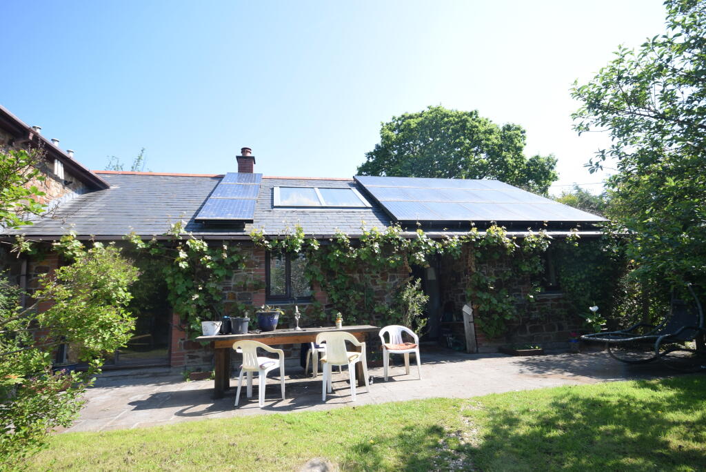 Main image of property: Limers Hill, Great Torrington