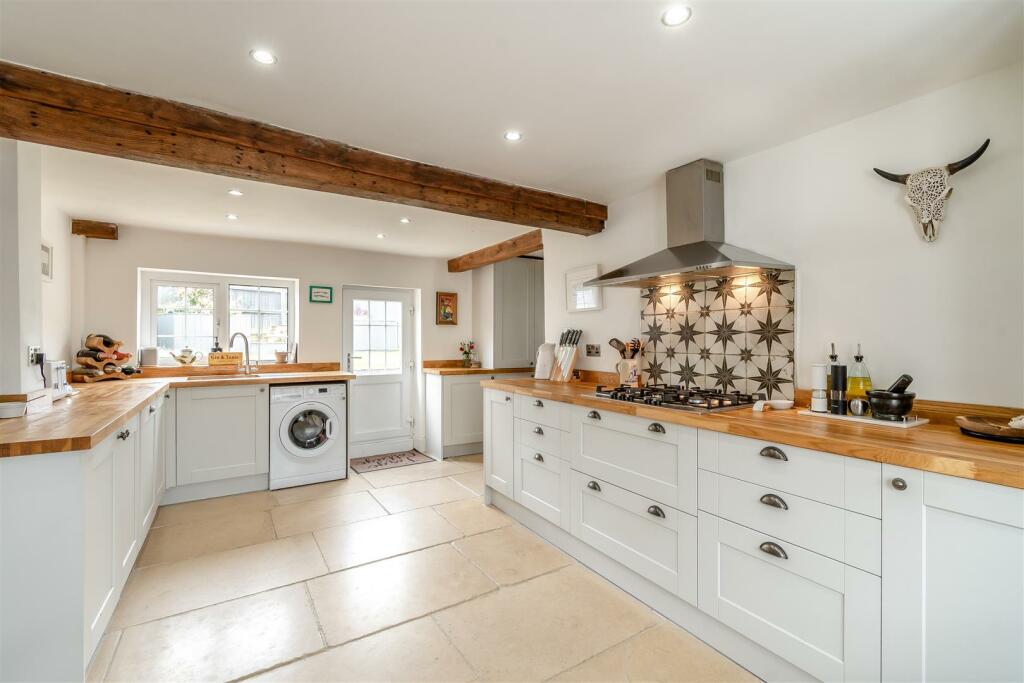 4 bedroom cottage for sale in Main Street, Twyford, Melton Mowbray, LE14