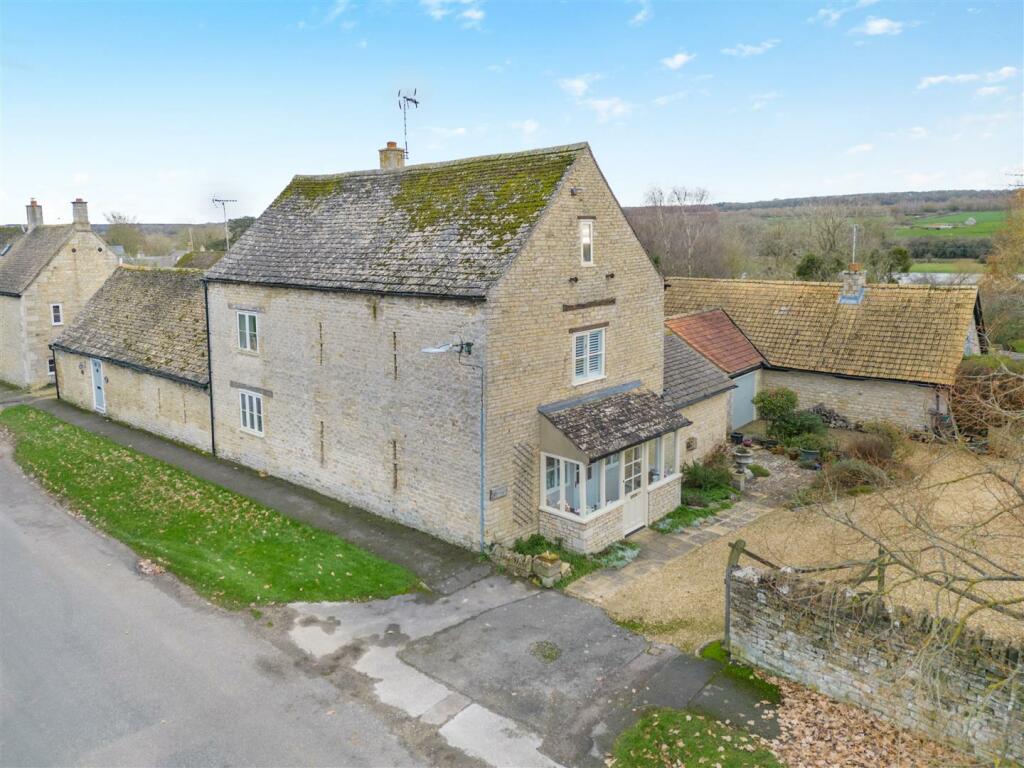 3 bedroom character property for sale in Main Street, Barrowden, Oakham