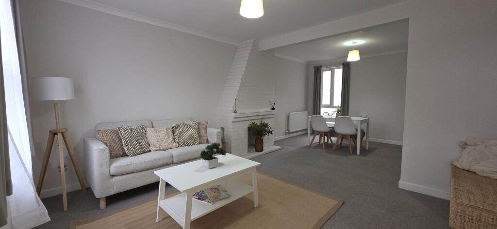 Main image of property: Histon Road, Cambridge, CB4 3JD