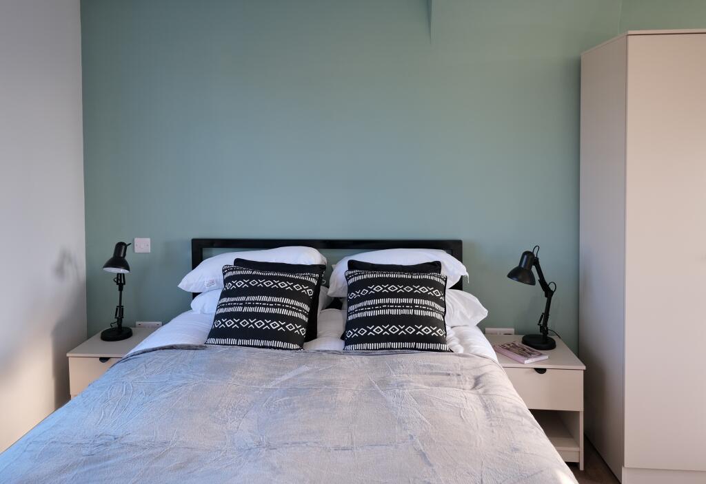 Main image of property: Unit 1, 17-19 Willow Walk, Cambridge, CB1 1LA