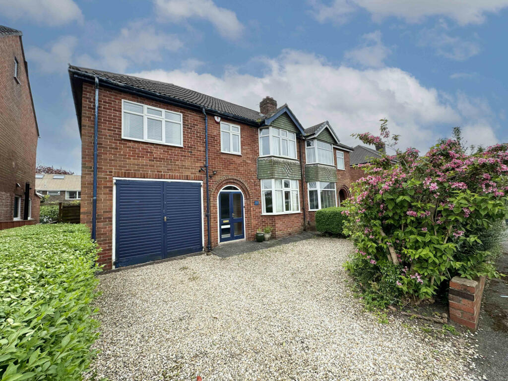 4 bedroom semidetached house for sale in Whitefield Road, Penwortham, PR1