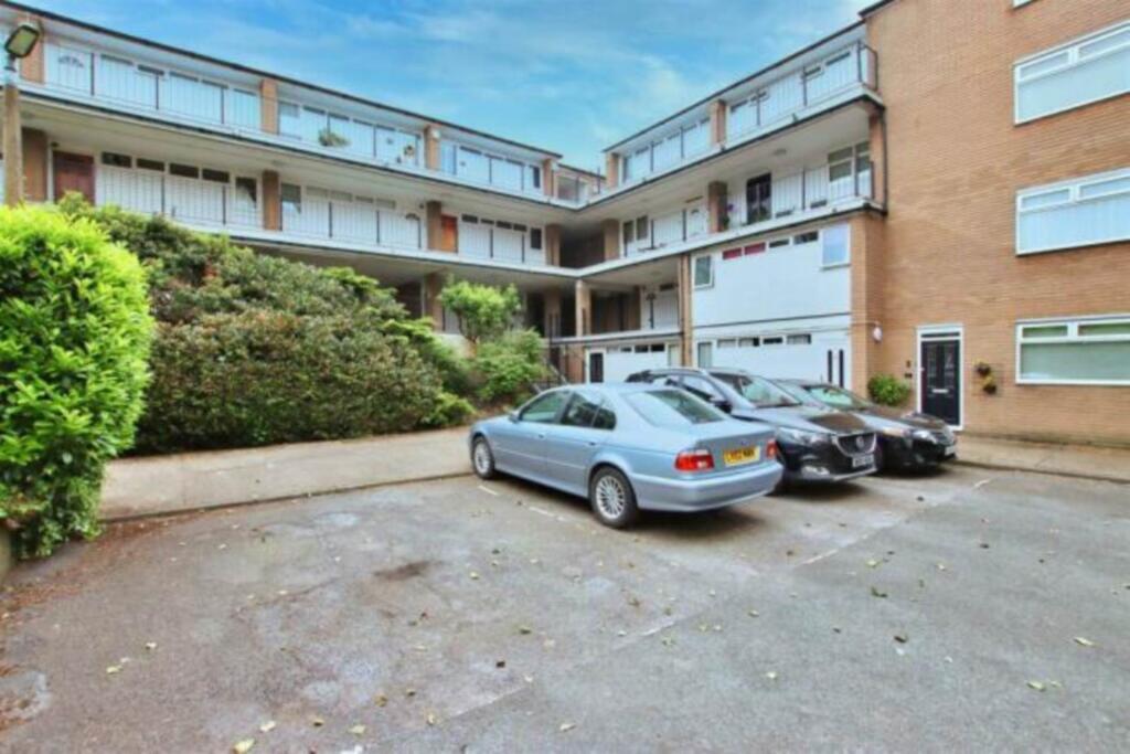 Main image of property: Watling Court, High Street
