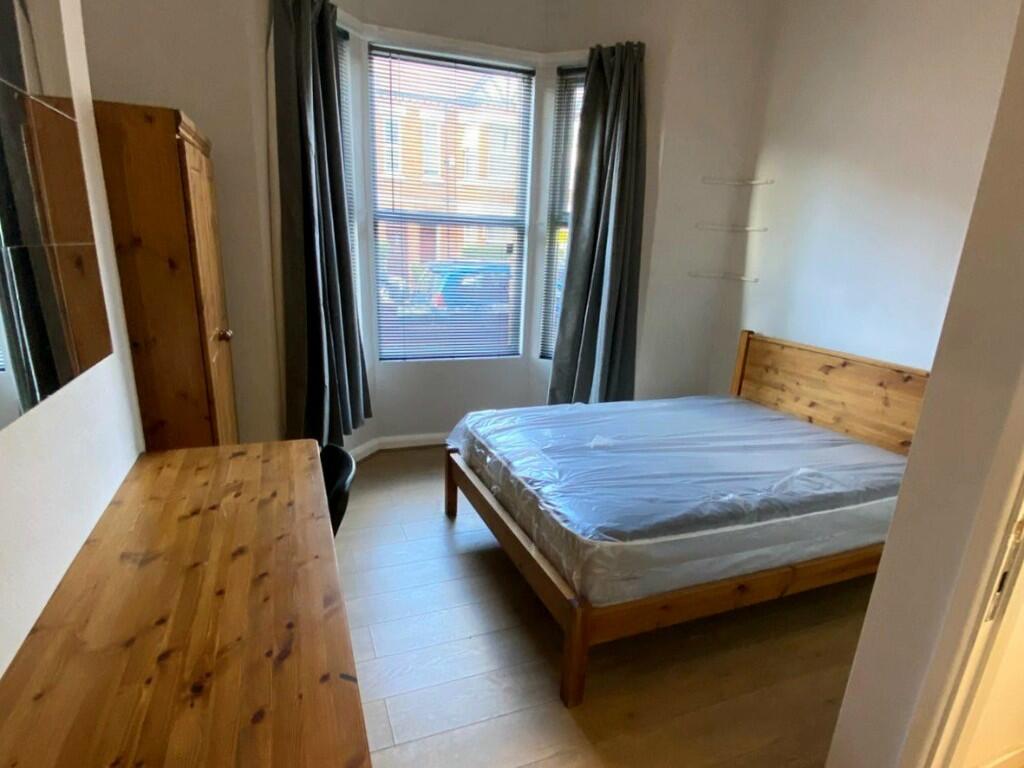 Main image of property: Room 1, King Richard Street, Coventry, West Midlands, CV2 4FU