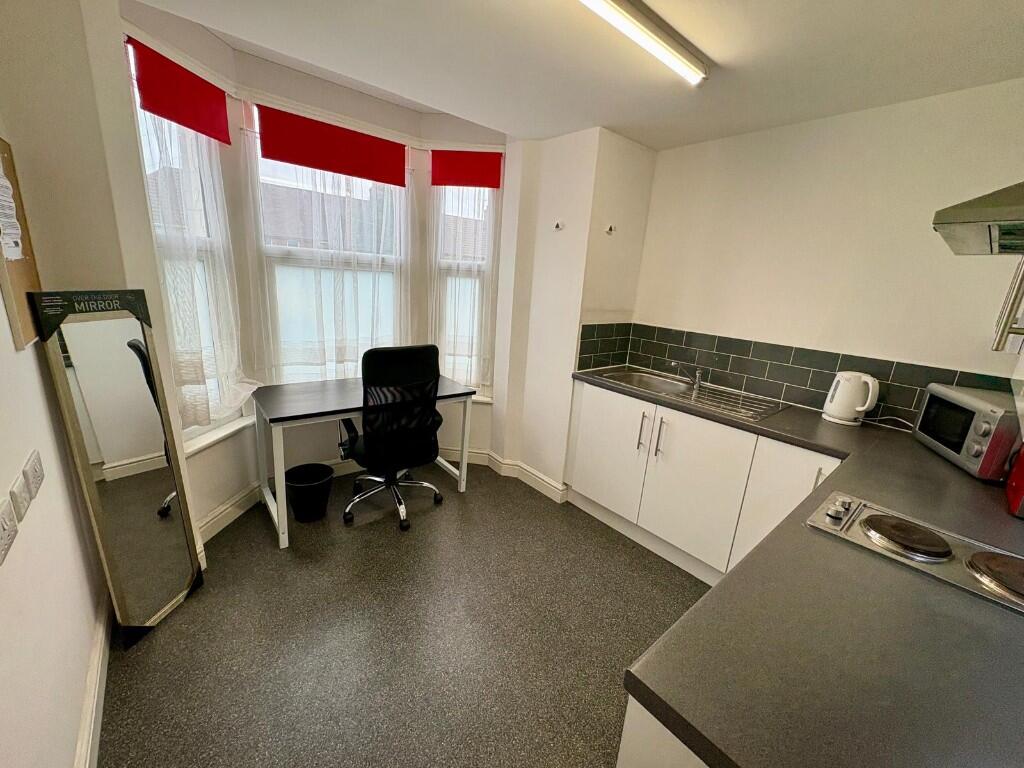 Main image of property: 82-86 London Road, Coventry, West Midlands, CV1