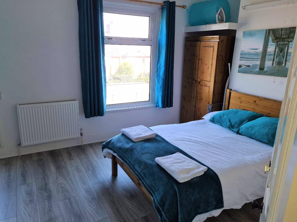 Main image of property: Flat B, 80 London Road, Coventry, West Midlands, CV1