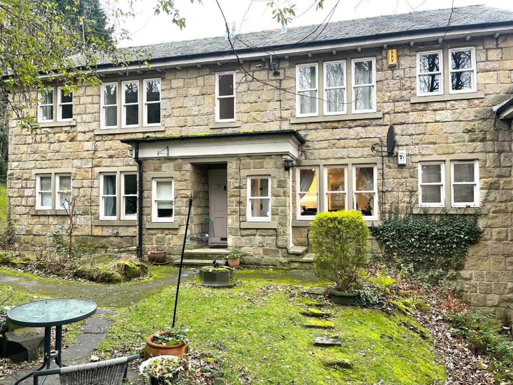 2 bedroom apartment for sale in Stonelea Court, Headingley, Leeds, LS6