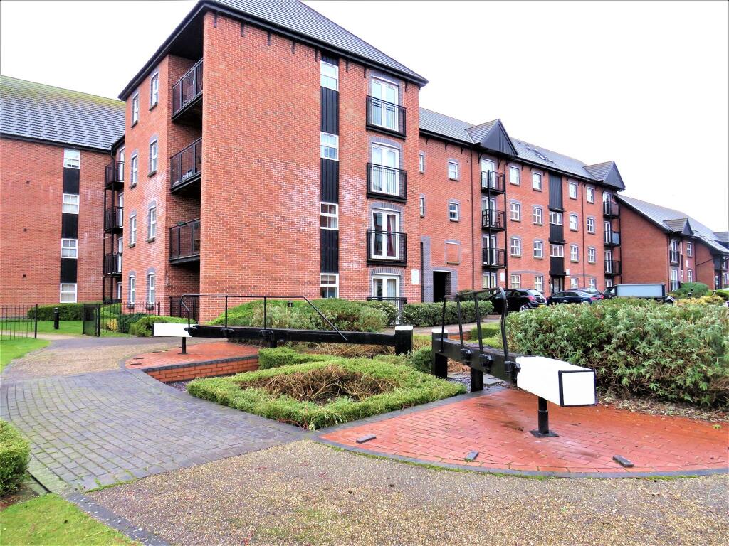 2 bedroom flat for rent in The Wharf, LEIGHTON BUZZARD, LU7