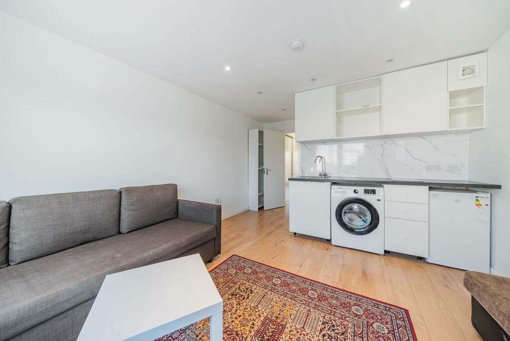 Additional property image - Belgrave Walk, Mitcham, CR4