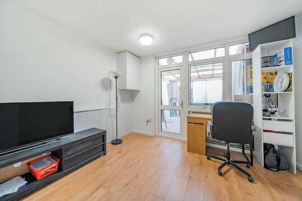 Additional property image - Belgrave Walk, Mitcham, CR4