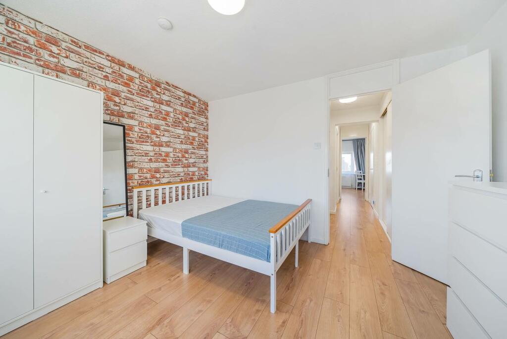 Additional property image - Belgrave Walk, Mitcham, CR4