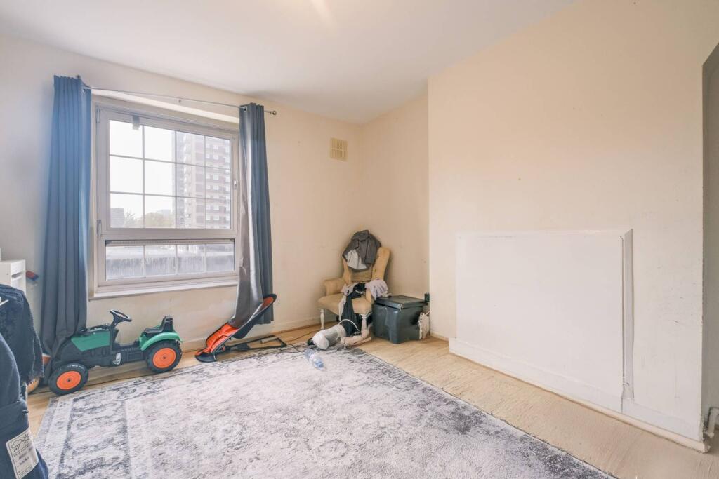 Main image of property: Betts Street, Shadwell, London, E1