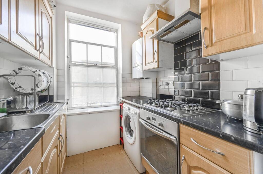 Main image of property: Shadwell Gardens, Shadwell, London, E1