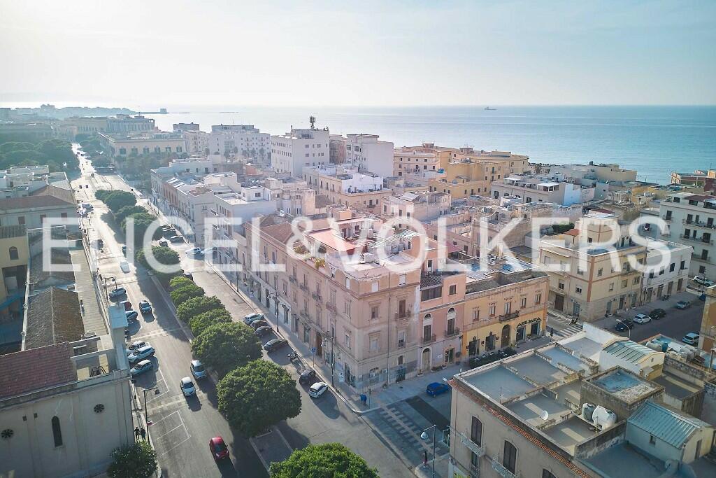 5 bedroom detached house for sale in Trapani, Trapani, Sicily, Italy