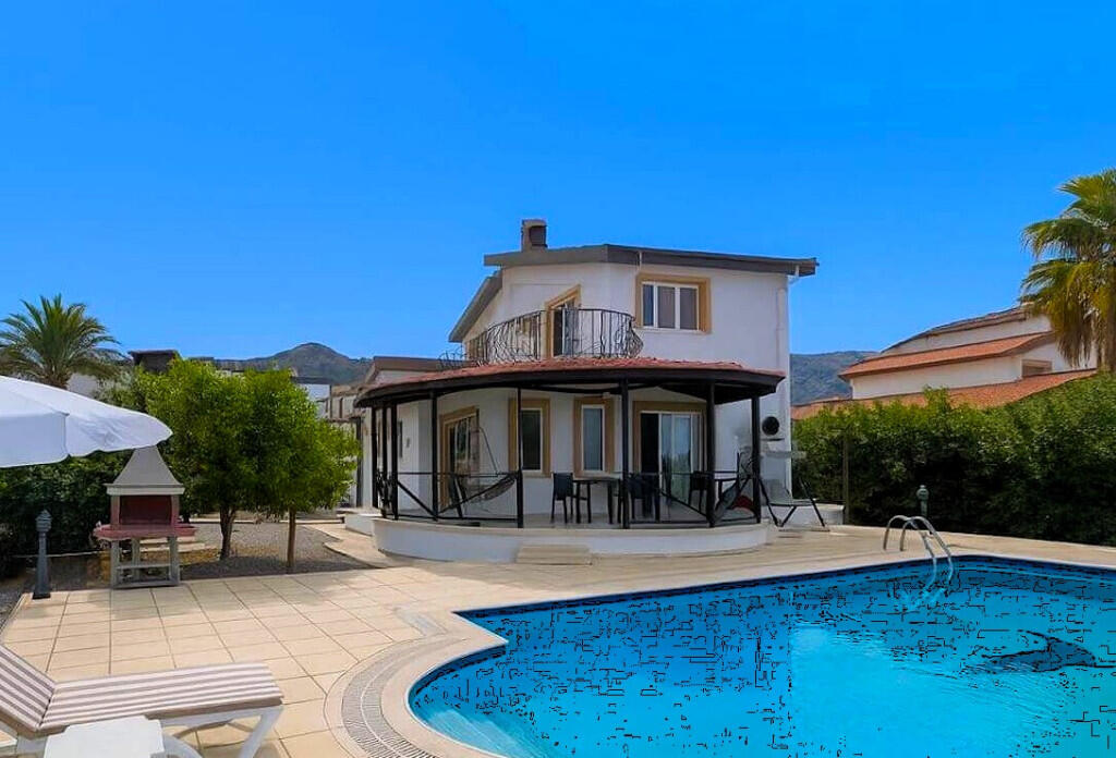 Main image of property: Küçükerenköy, Girne