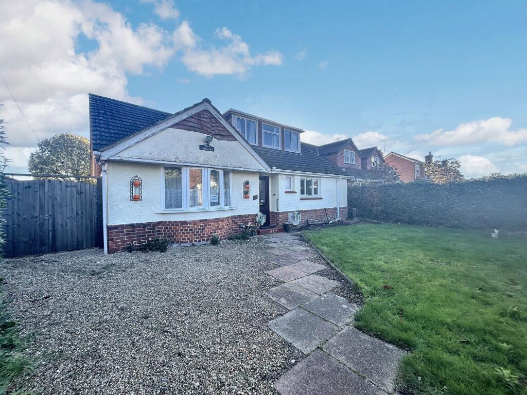 Main image of property: West Road, Dibden Purlieu, SO45