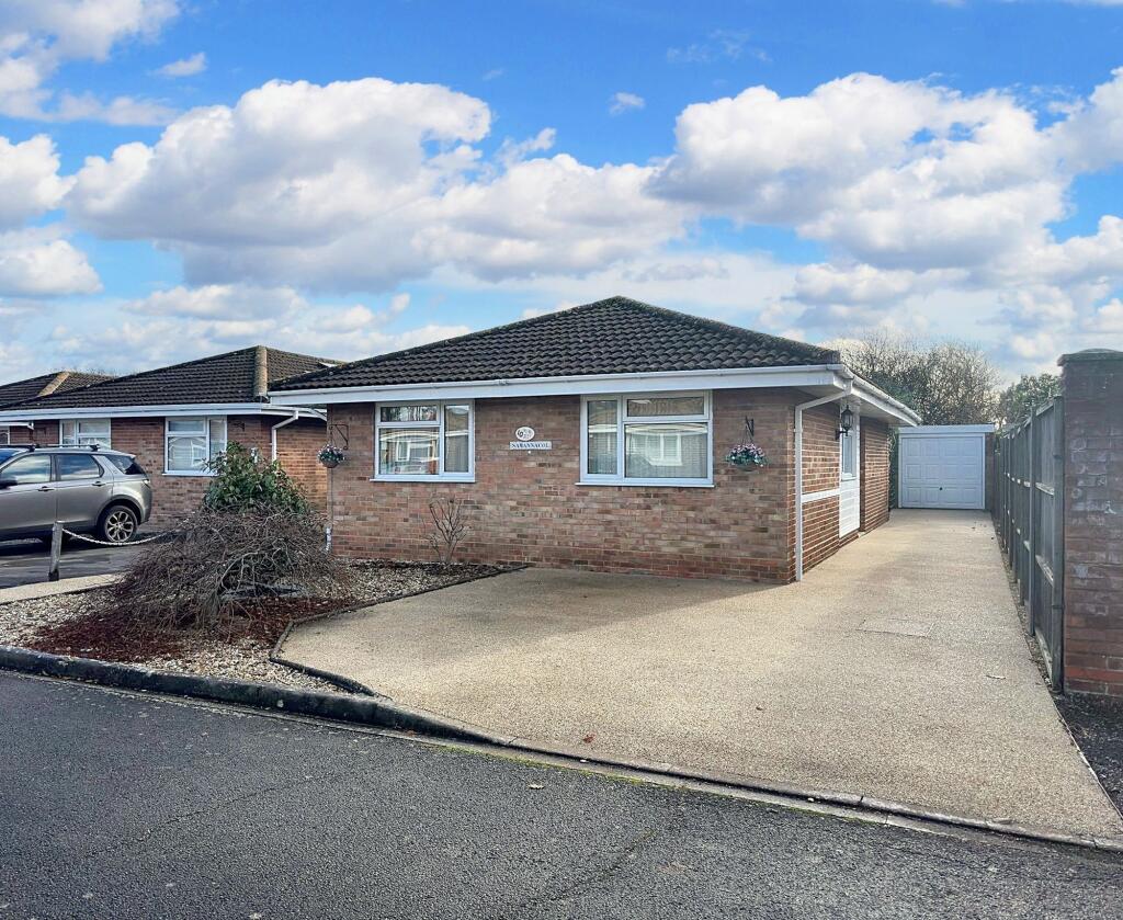 Main image of property: Clare Gardens, Langley, SO45