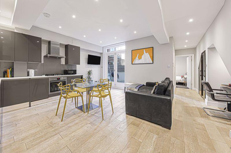 Main image of property: Albert Bridge Road, London