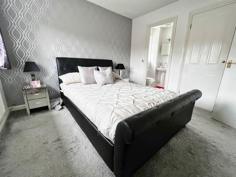 Additional property image - 18 Rhodfa Ceirios, Pen-Y-Fai, Bridgend, CF31 4GG