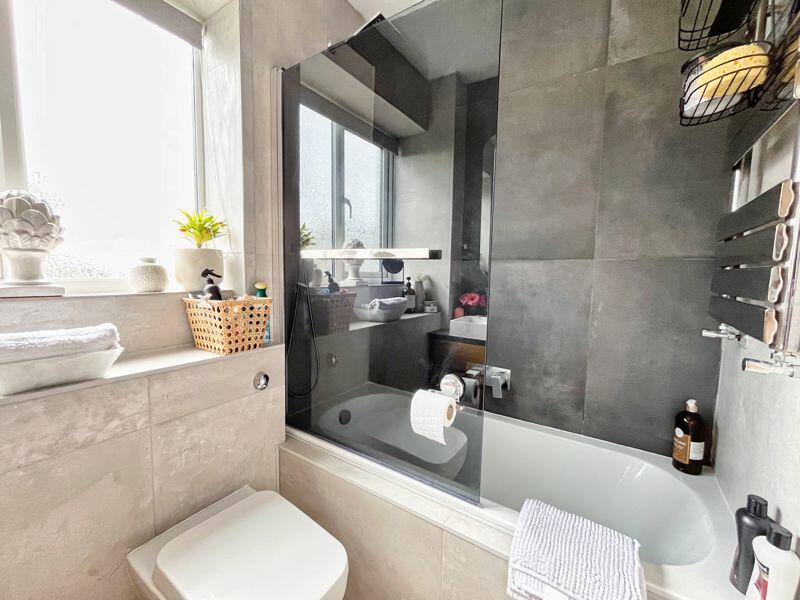Additional property image - 25 Glen View, Litchard, Bridgend, CF31 1QU